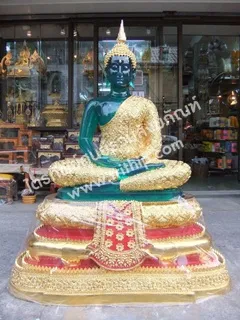 พระแก้วมรกต 30" ฤดูฝน