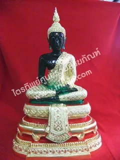 พระแก้วมรกต 12" ฤดูฝน