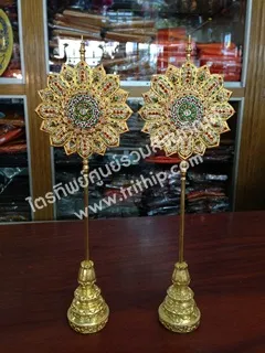 พัดยศปิดทองลงยา