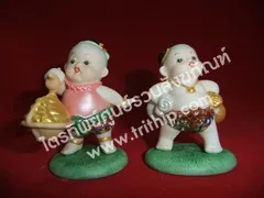 ตุ๊กตาเด็กไทยหาบเงินถือถุงเงินทอง