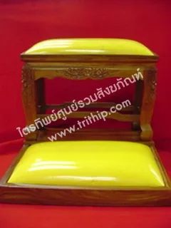 โต๊ะกราบคุกเข่า ไม้สักแกะลาย
