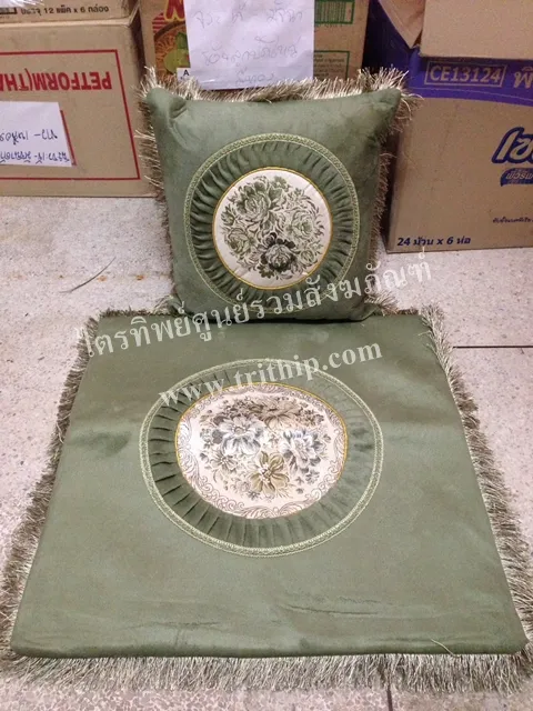 อาสนะลายจีบพร้อมหมอน สีเขียวอ่อน