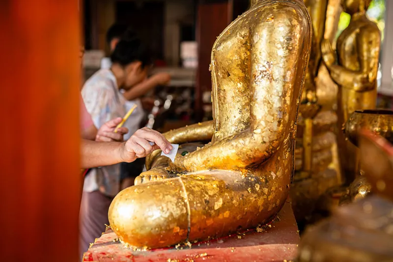 “ทองคำเปลว” กับความเชื่อและพิธีกรรมในวัฒนธรรมไทย