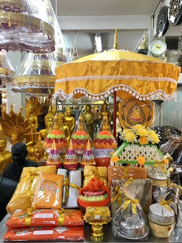 ความหมายของ “เครื่องบวชพระ” แต่ละชิ้น