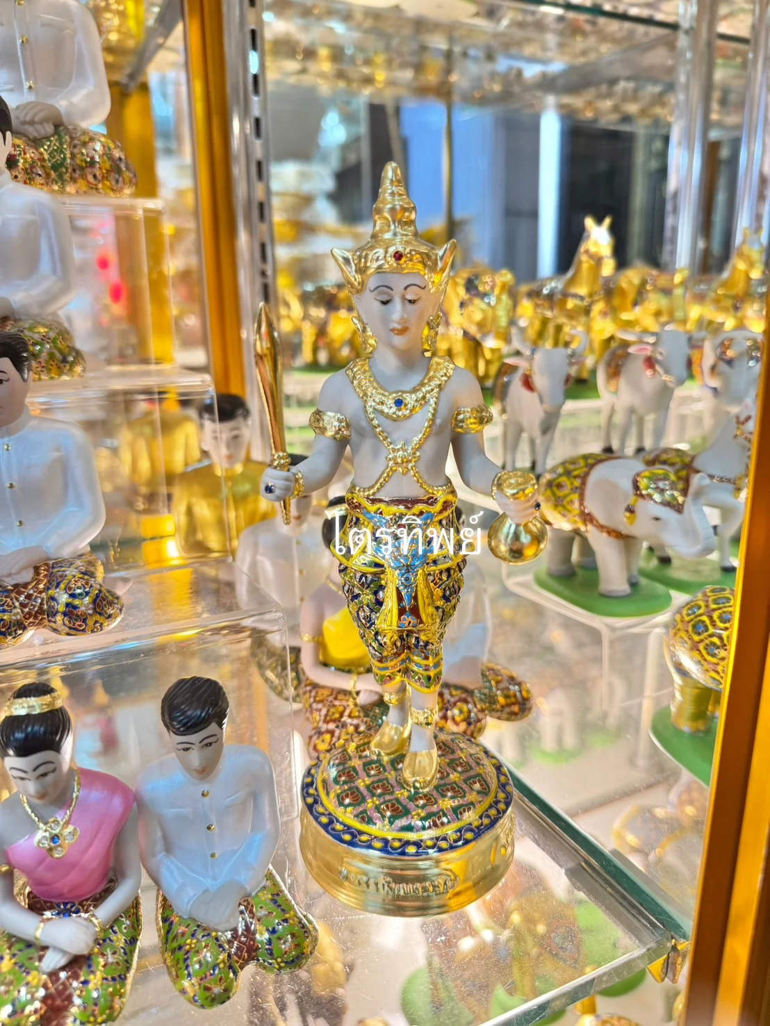 พระภูมิเซรามิก เบญจรงค์
