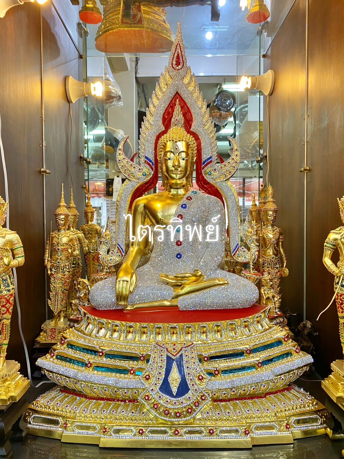 งานติดคริสตัล