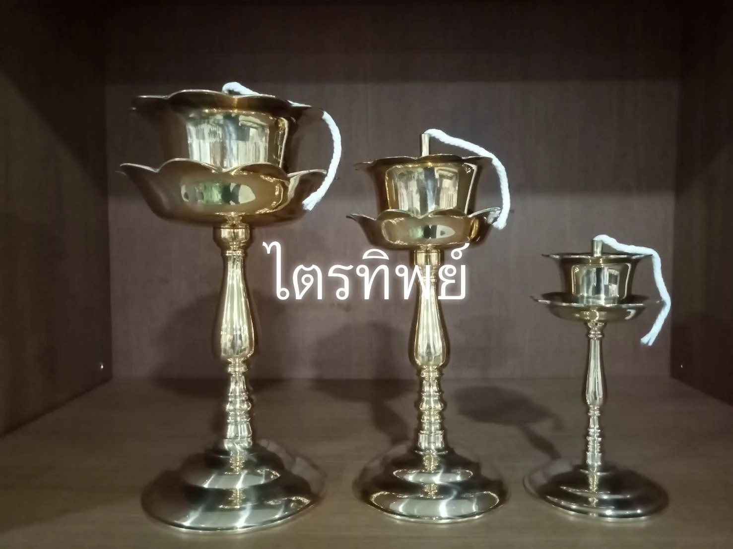 ตะเกียงน้ำมัน: สัญลักษณ์แห่งแสงสว่างและสติ