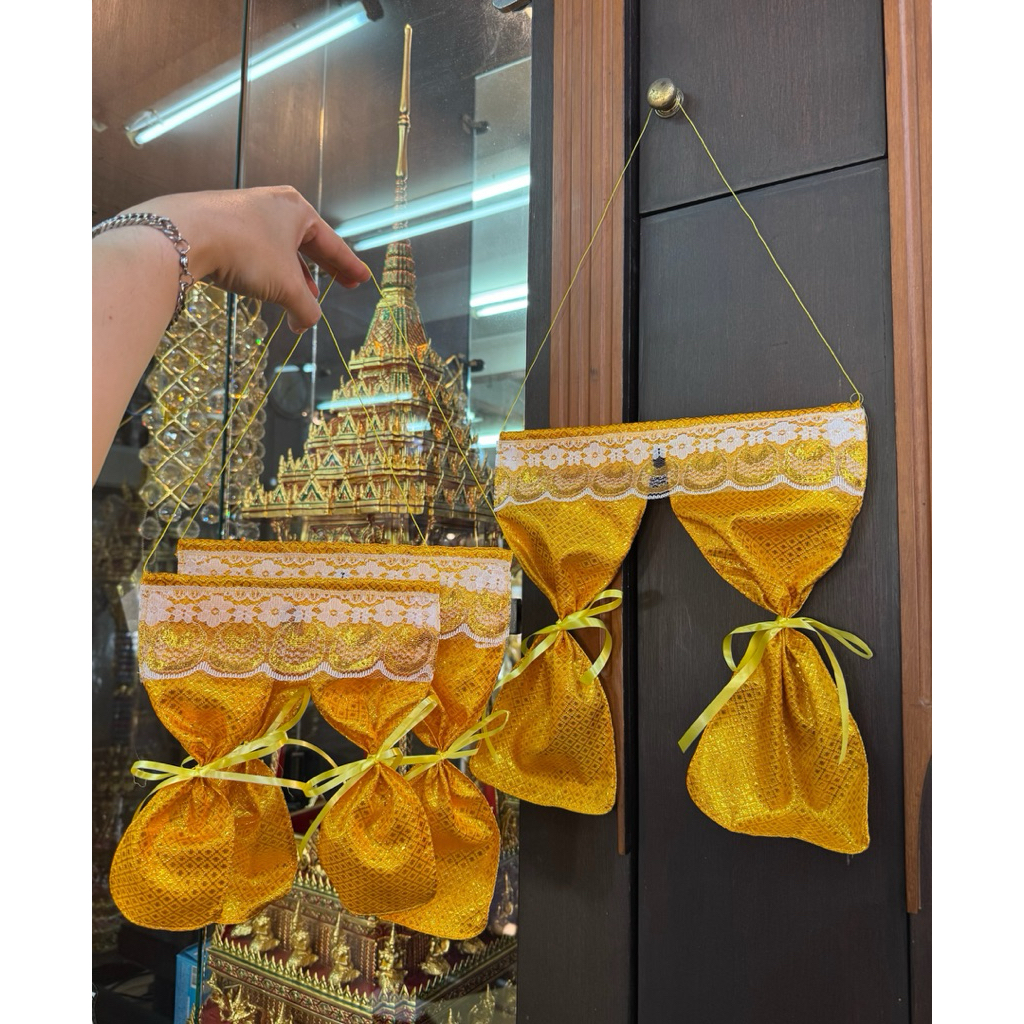 ผ้าม่านศาล ผ้าตาดทอง สำหรับตั้งศาล 3